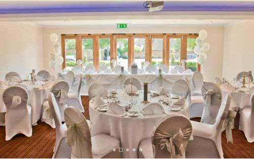 The Boleyn Hotel Staines-upon-Thames Eksteriør bilde