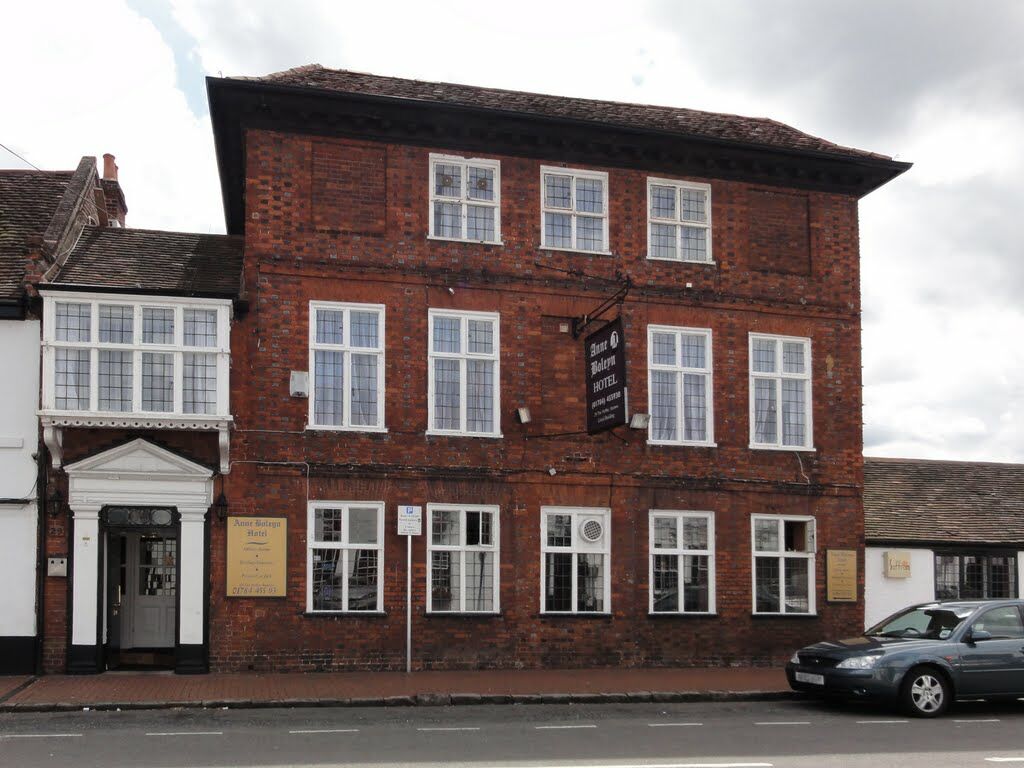 The Boleyn Hotel Staines-upon-Thames Eksteriør bilde